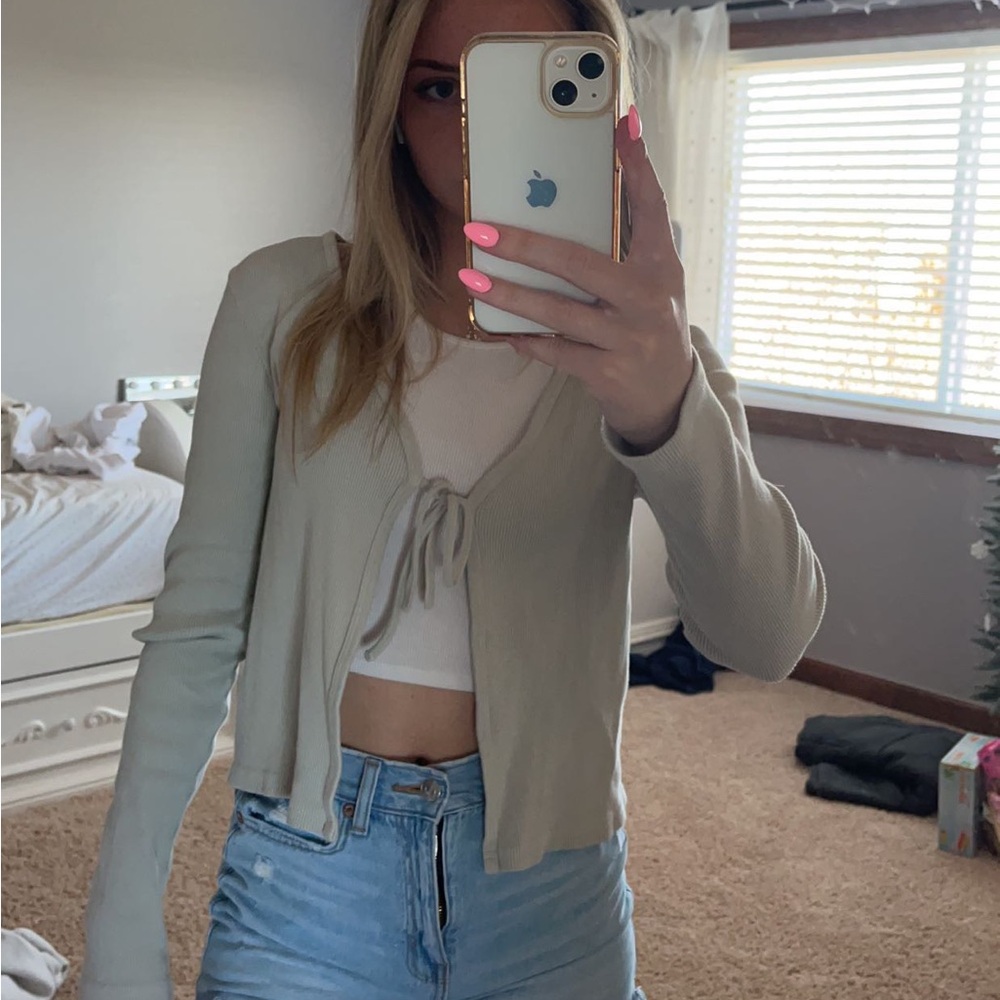 Brandy Melville cardigan